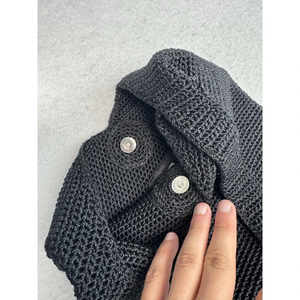 The Sak Shoulder Bag Womens Small Black Knit Lightweight Magnetic Strap Purse